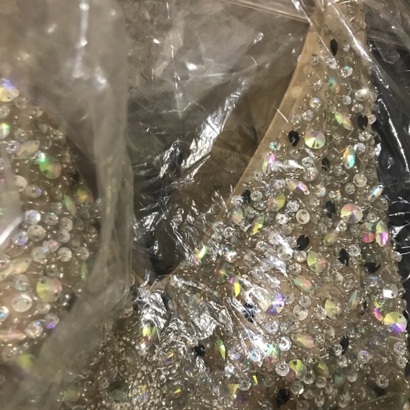 SMALL BLACK PROM DRESS - Picture 4 of 7